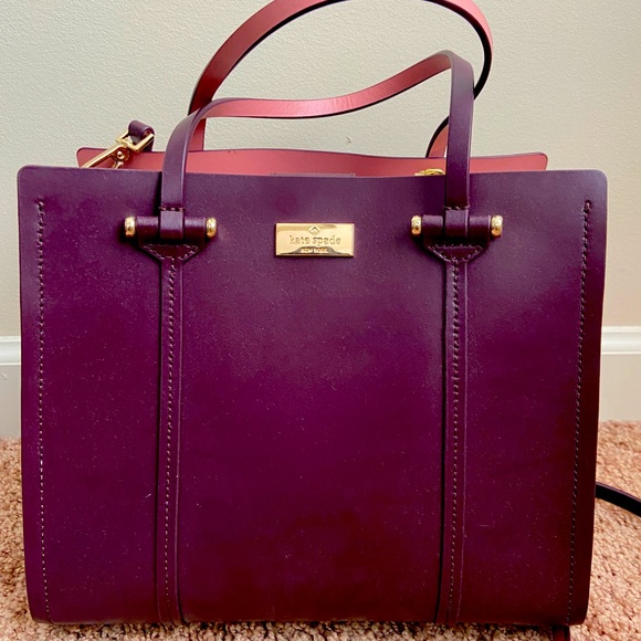 kate spade Handbags - Kate Spade Crossbody